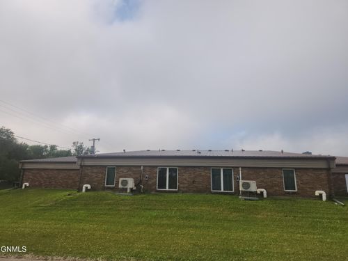 122 Helen St N, Streeter, ND, 58483-7144 | Card Image