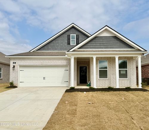 69 Powell Pl, Byhalia, MS, 38611-7891 | Card Image