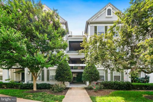 10-10022 Vanderbilt Cir, ROCKVILLE, MD, 20850-4805 | Card Image