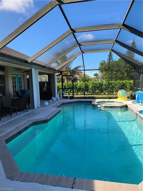 201 Sw 35th St, Cape Coral, FL, 33914-7826 | Card Image