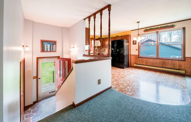 11. Entryway and Kitchen | Image 8
