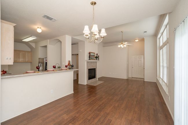 1902 Nest Pl, Home with 3 bedrooms, 3 bathrooms and null parking in Plano TX | Image 7