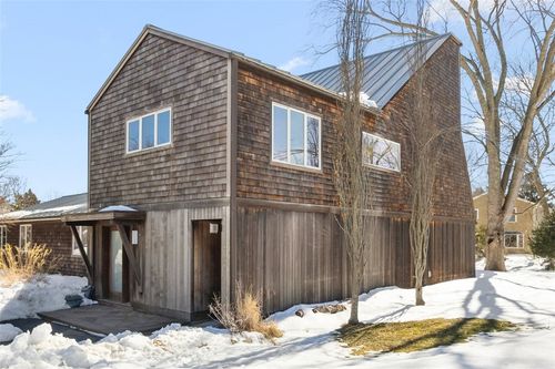 26 Roosevelt Dr, Bristol, RI, 02809-4143 | Card Image