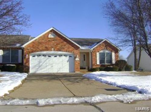 d-2136 Farnsworth Dr, O Fallon, MO, 63368-7152 | Card Image