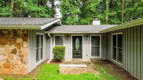 1328 Hidden Hills Pkwy, Stone Mountain, GA, 30088-3119 | Card Image