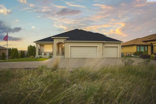 1257 Plateau Dr, Richland, WA, 99352-7338 | Card Image