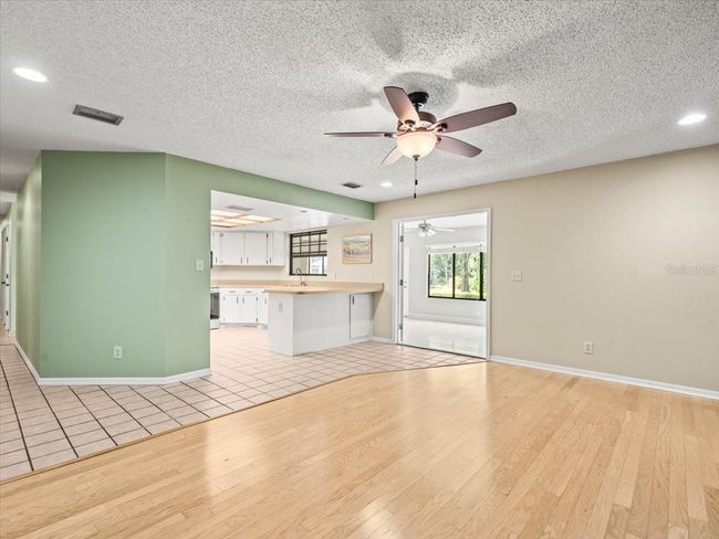 1015 Hastings Ct, House other with 3 bedrooms, 3 bathrooms and null parking in LUTZ FL | Image 8