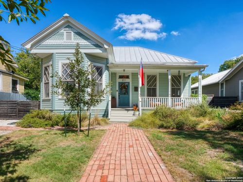 211 Santos St, San Antonio, TX, 78210 | Card Image