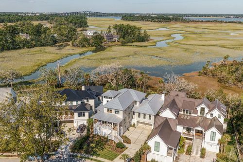982 Tupelo Bay Drive, Mount Pleasant, SC, 29464 | Card Image