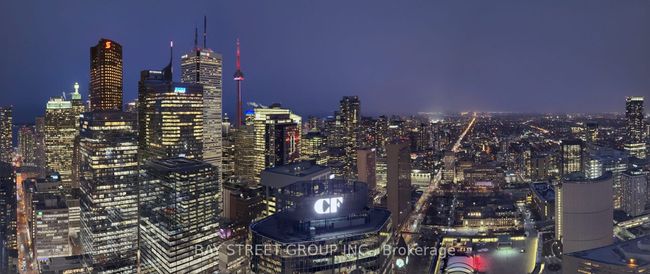 5709 - 197 Yonge St, Condo with 3 bedrooms, 2 bathrooms and 1 parking in Toronto ON | Image 10