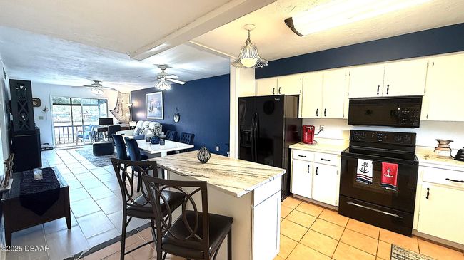 APT-202E - 1640 Juno Trl, Condo with 2 bedrooms, 2 bathrooms and null parking in Astor FL | Image 6