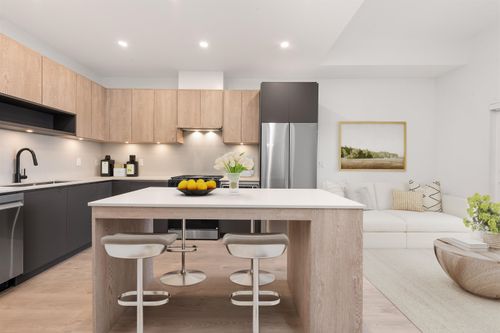 204-19577 65b Ave, Surrey, BC, V4N6B5 | Card Image