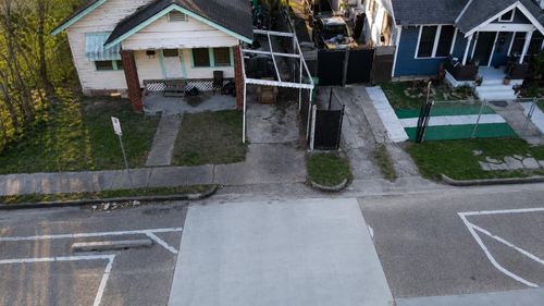 2305 Elysian St, Houston, TX, 77026-6711 | Card Image