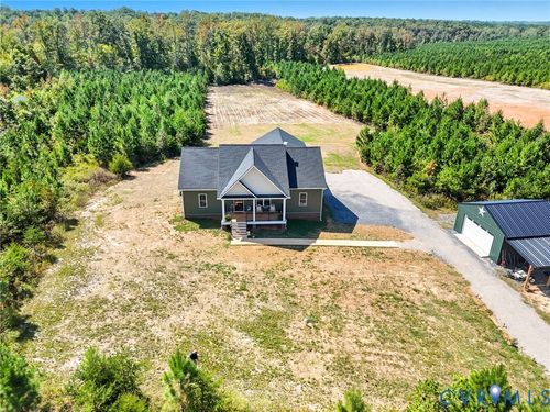 77 Jenkins Church Rd, Cumberland, VA, 23040-2215 | Card Image