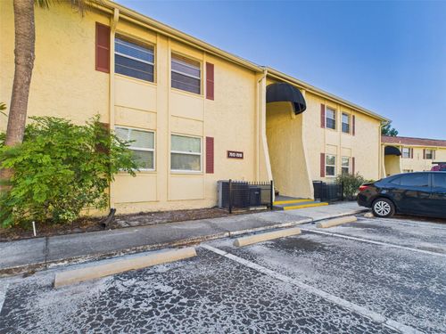 7512 Dolonita Dr, Tampa, FL, 33615-2451 | Card Image