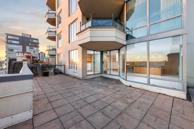 401 - 1311 Beach Avenue, Condo with 2 bedrooms, 2 bathrooms and 2 parking in Vancouver BC | Image 17
