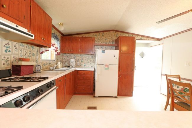 22080 Merganser Ln, House other with 2 bedrooms, 1 bathrooms and 4 parking in Cochranton PA | Image 5