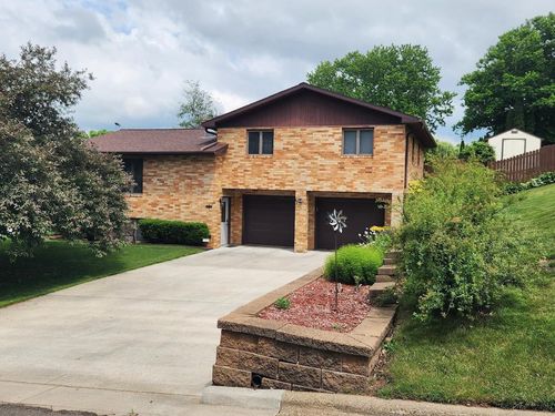 415 Leona Ave, RICHLAND CENTER, WI, 53581-2024 | Card Image