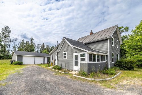 9952 State Highway 54, Black River Falls, WI, 54615-5429 | Card Image