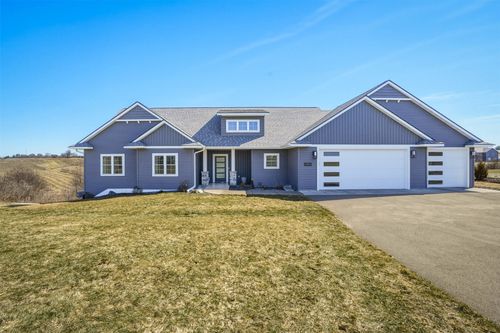 18087 22nd Ave, Chippewa Falls, WI, 54729-6541 | Card Image