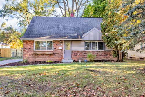 3815 Wedgewood Drive, Lansing, MI, 48911 | Card Image