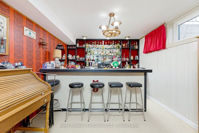 9110 10 Th Line, House other with 3 bedrooms, 1 bathrooms and 8 parking in Norval ON | Image 26