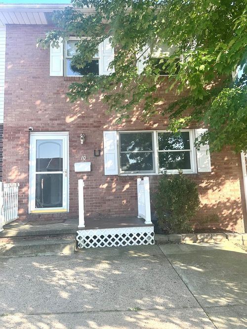 10 Wren Ct, Wheeling, WV, 26003-2646 | Card Image