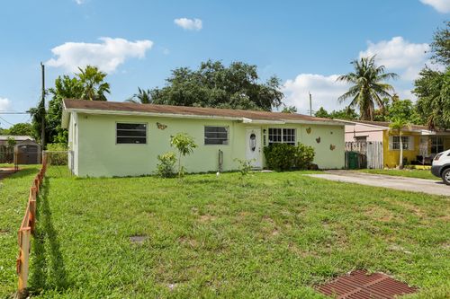 6444 Sw 20th Ct, Miramar, FL, 33023-2802 | Card Image