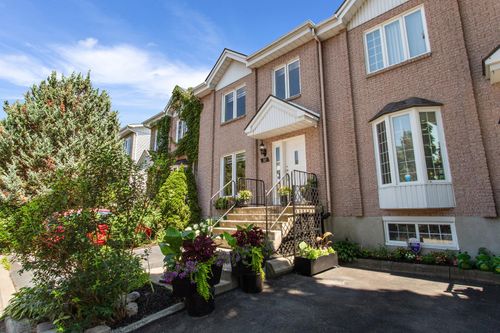 10Z Rue Onésime-Brossoit, Montréal, QC, H8R4B8 | Card Image