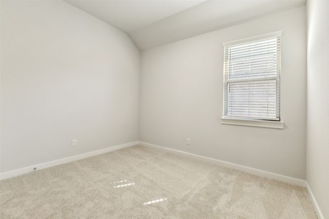 330 Bendecido Loop, House other with 3 bedrooms, 2 bathrooms and null parking in Elgin TX | Image 16