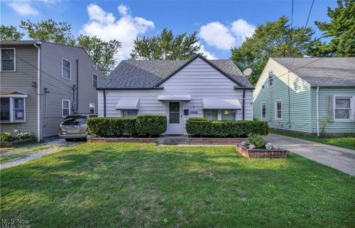 13514 Bennington Ave, Cleveland, OH, 44135-4947 | Card Image