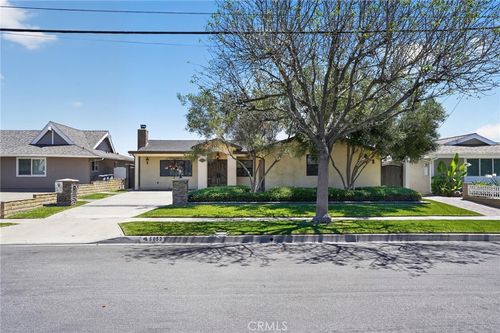 5052 Howard Ave, Los Alamitos, CA, 90720-2716 | Card Image