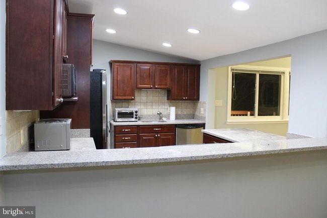 4029 Honey Ln, House other with 5 bedrooms, 2 bathrooms and null parking in ANNANDALE VA | Image 8