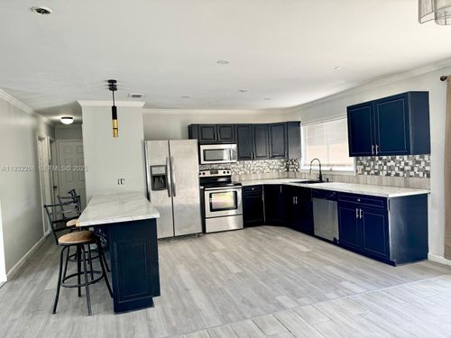 1822 Se Oxmoor Ct, Port St Lucie, FL, 34952-8832 | Card Image