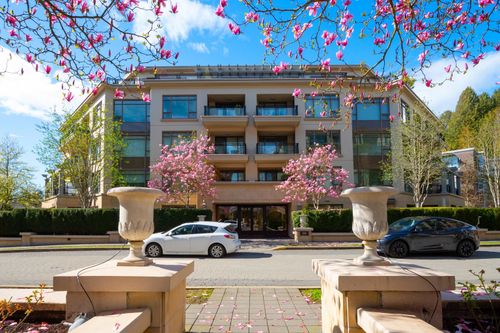300-533 Waters Edge Cres, West Vancouver, BC, V7T0A2 | Card Image