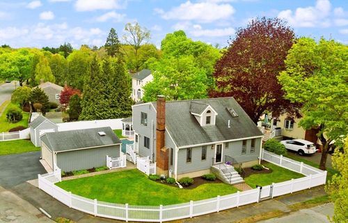 51 Millbrook Rd, Beverly, MA, 01915-1423 | Card Image