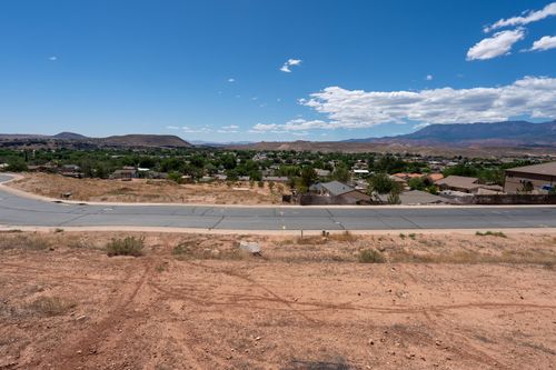 244 N 200 E, La Verkin, UT, 84745 | Card Image