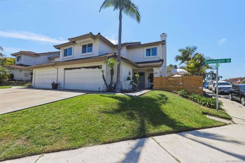 2422 Summerhill Dr, Encinitas, CA, 92024-5451 | Card Image