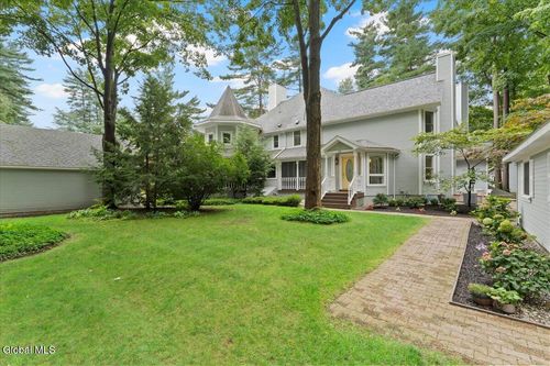 12 Vallera Rd, Saratoga Springs, NY, 12866-8749 | Card Image