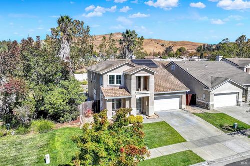 1222 Shoreline Cir, Fairfield, CA, 94533-7036 | Card Image