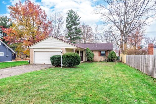 361 Crescent Drive, Berea, OH, 44017 | Card Image