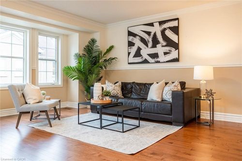 38 Archibald Mews, Scarborough, ON, M1P0A4 | Card Image