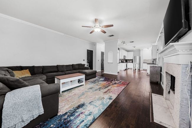 1600 Serenity Springs Cv, House other with 4 bedrooms, 3 bathrooms and 4 parking in Cedar Park TX | Image 5