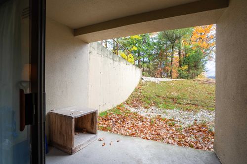 3a1-133 E Mountain Rd, Killington, VT, 05751-9615 | Card Image