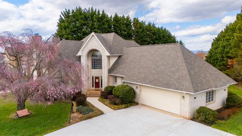 1099 Shasta Ln, Forest, VA, 24551-8005 | Card Image