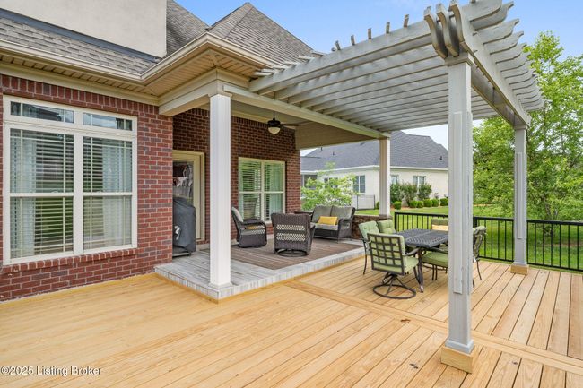 905 Fossil Creek Cir, House other with 4 bedrooms, 3 bathrooms and null parking in Louisville KY | Image 49