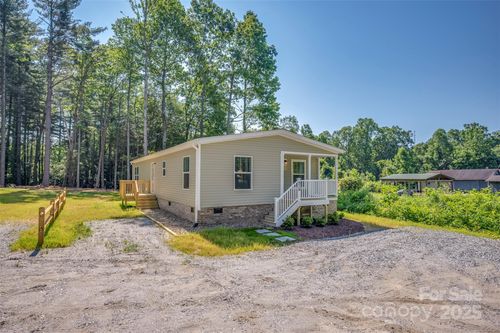 314 Mine Gap Rd, East Flat Rock, NC, 28726-2618 | Card Image