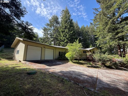 34446 Cedar Valley Rd, Gold Beach, OR, 97444-8571 | Card Image