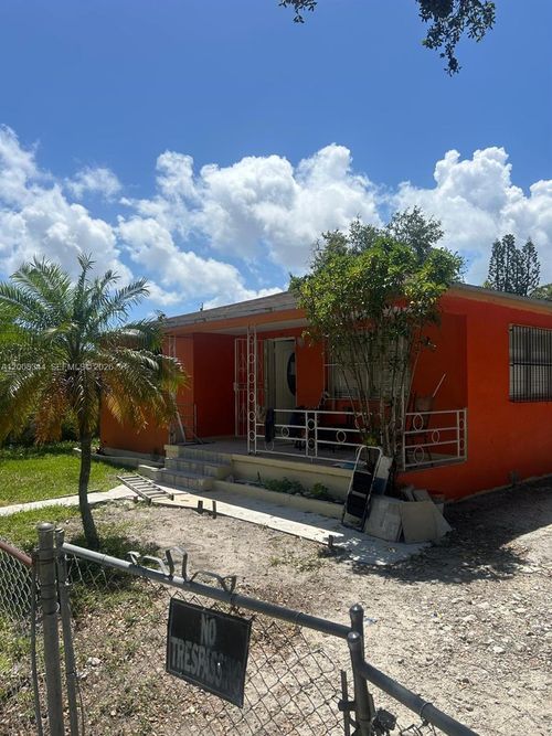 1118 Nw 47th St, Miami, FL, 33127 | Card Image