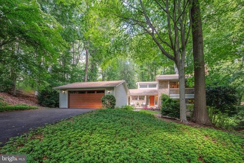 6921 Carlynn Ct, BETHESDA, MD, 20817-4304 | Card Image
